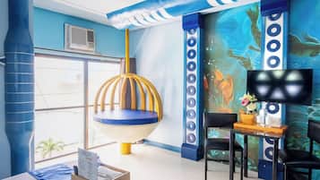 Free WiFi, bed sheets