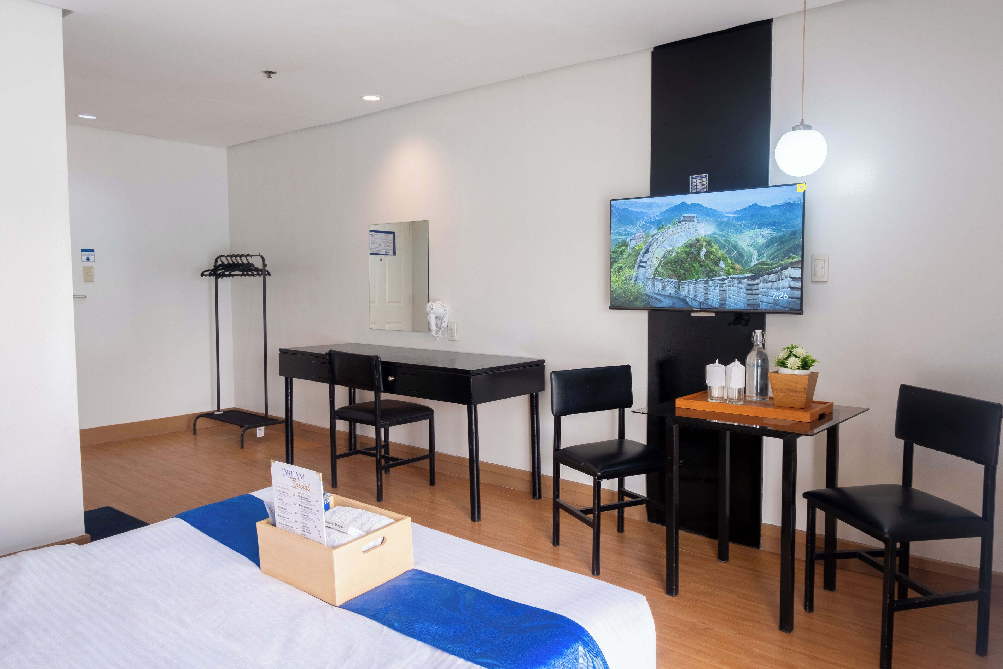 Photo - Hotel Dreamworld Araneta Cubao