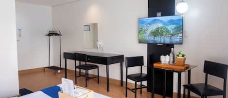 Mega Suite | 免费 WiFi、床单