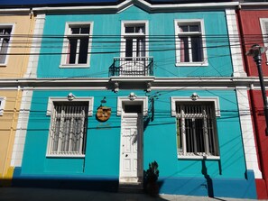 住宿正面 (夜晚)