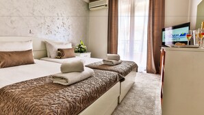 Standard Double or Twin Room, Balcony, Sea View | Minibar, in-room safe, desk, cribs (surcharge) - Hotel Magnolija (Becici)