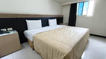 Habitación doble Deluxe | Camas con efecto memoria, minibar, wifi gratis y ropa de cama