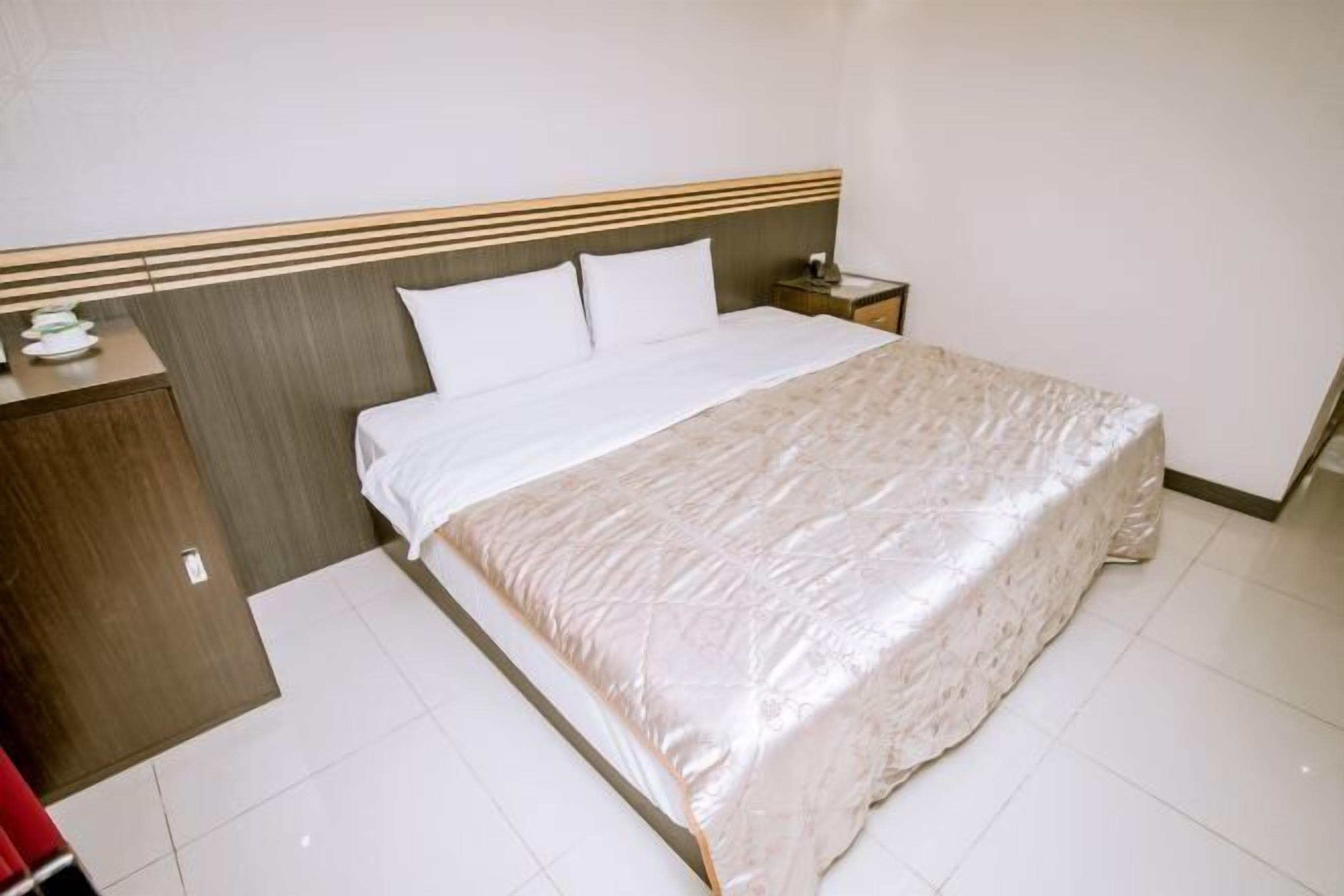 Matelas mémoire de forme, minibar, Wi-Fi gratuit, draps fournis