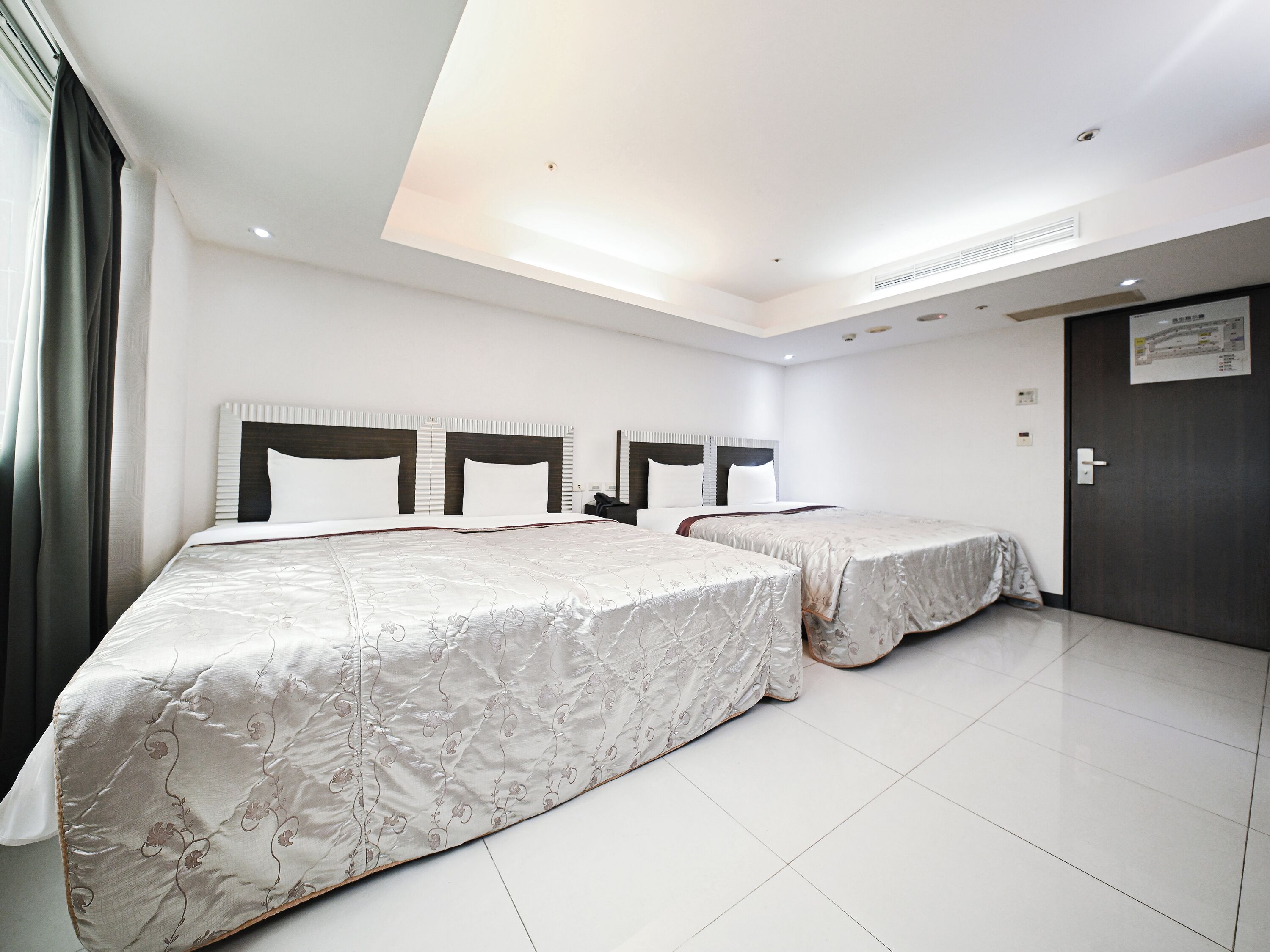 Memory-foam beds, minibar, free WiFi, bed sheets