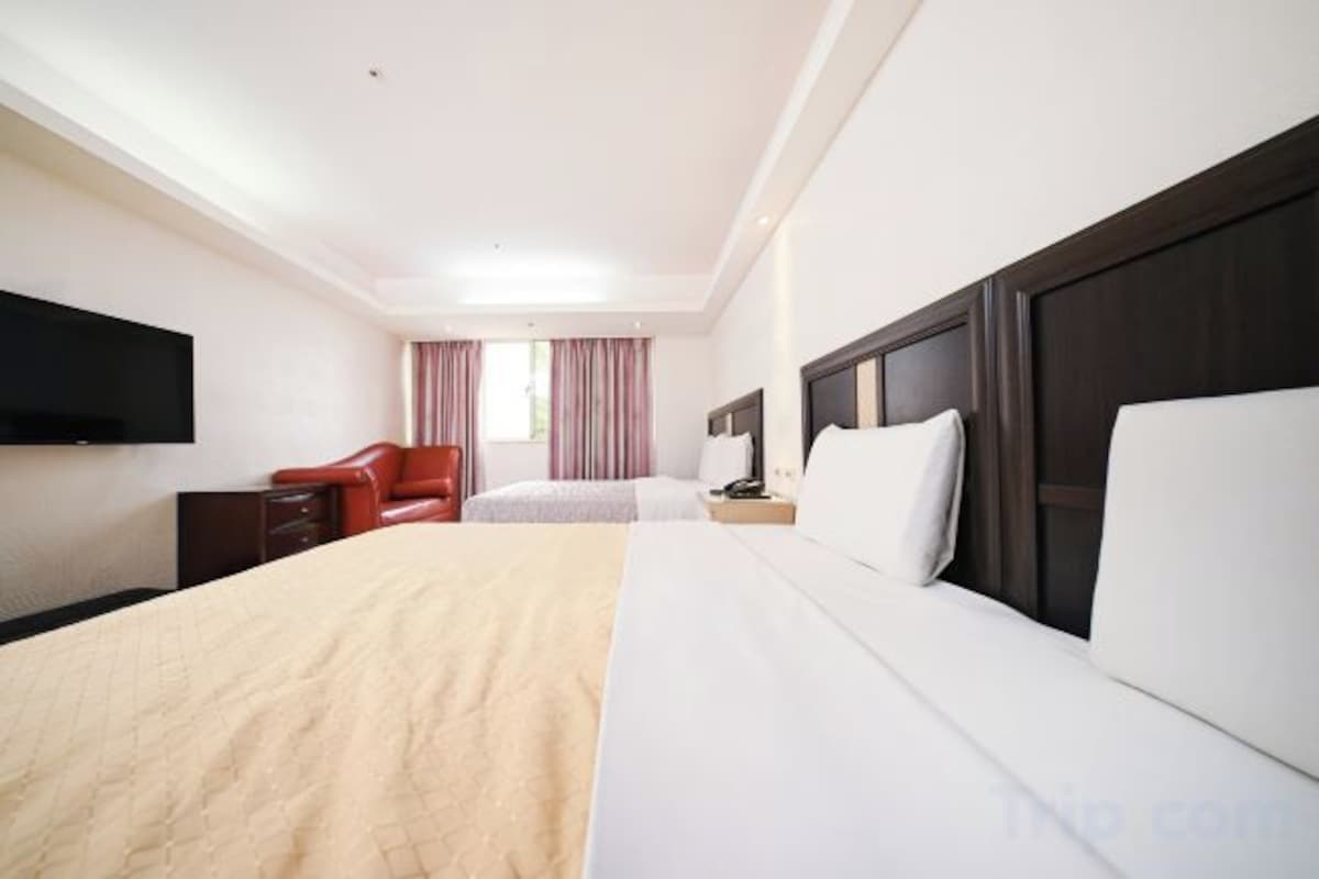 Camas con efecto memoria, minibar, wifi gratis y ropa de cama