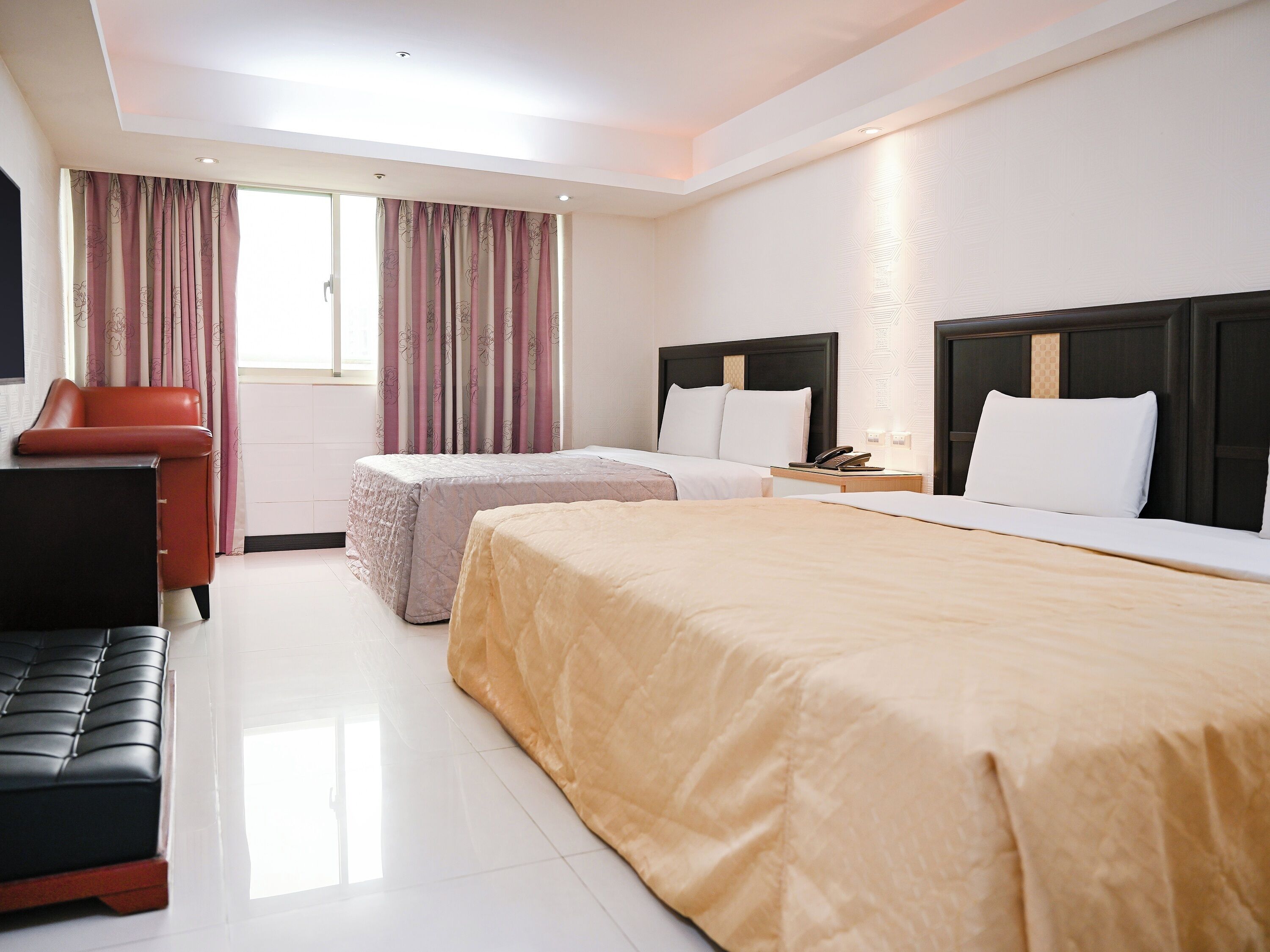 Memory-foam beds, minibar, free WiFi, bed sheets