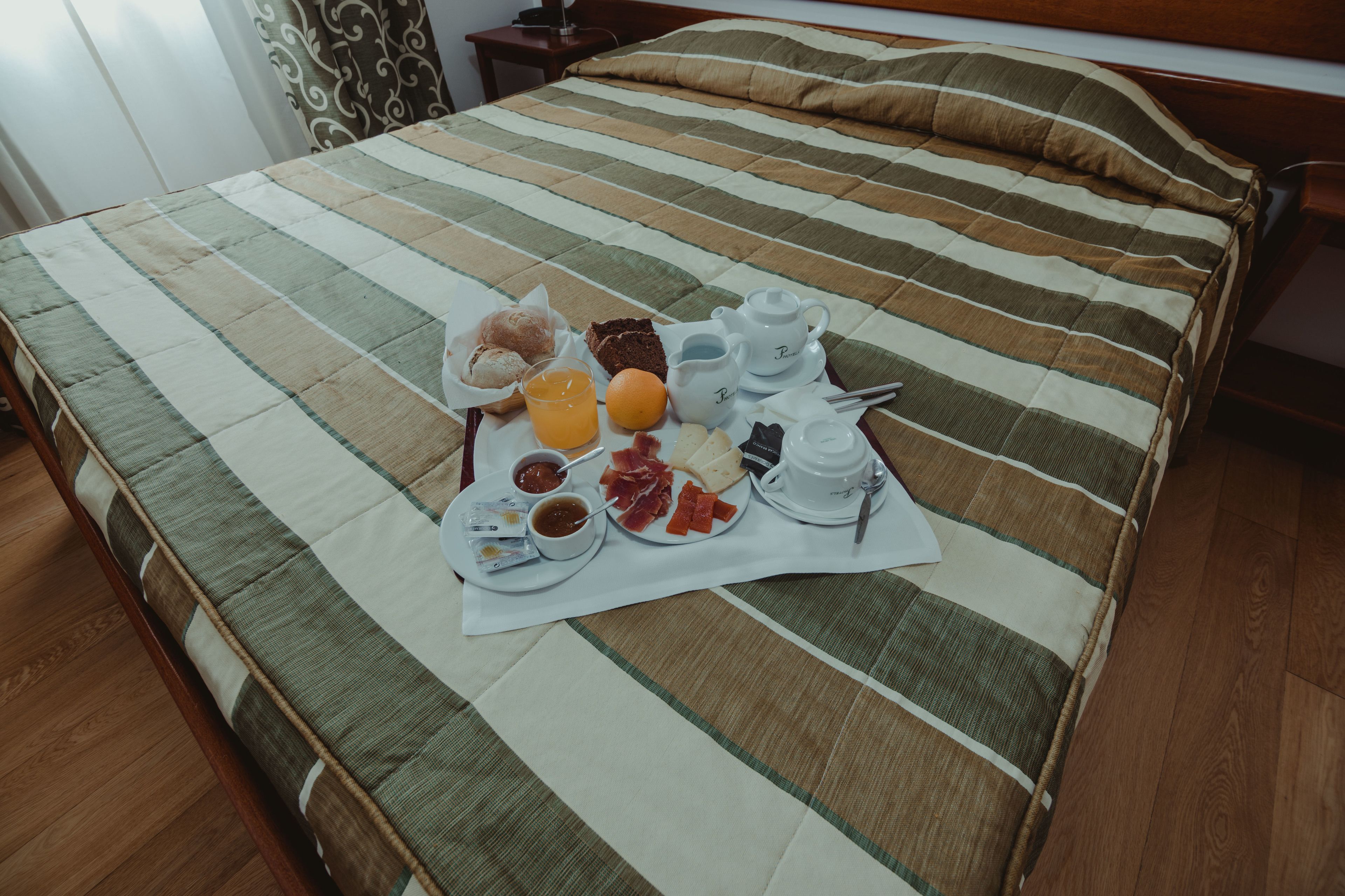 Suite familiare, non fumatori | Wi-Fi gratuito, lenzuola, accesso in sedia a rotelle