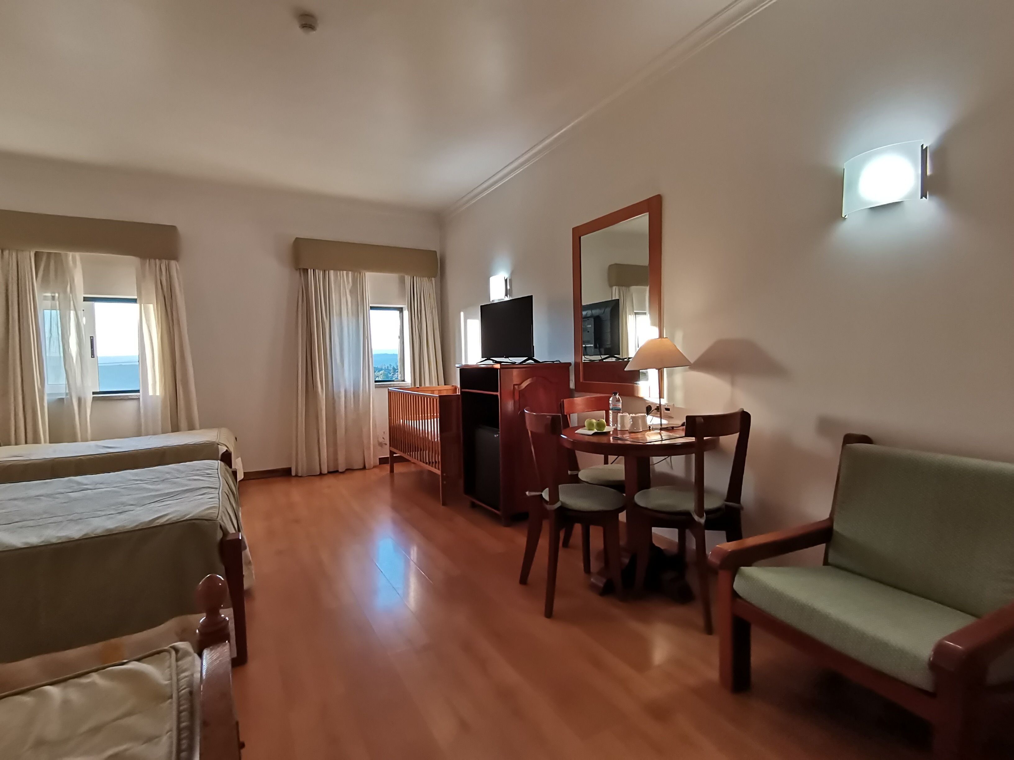 triple room | in-room safe, desk, soundproofing, rollaway beds