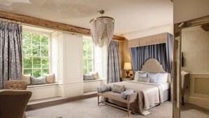 Manor Deluxe