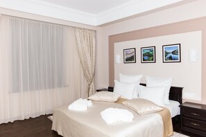 Standard Apartment, 2 Queen Beds, Non Smoking (Living Room;with Sofabed) | Minibar, in-room safe, desk, free cribs/infant beds - Best Western Plus Atakent Park Hotel (Almaty)
