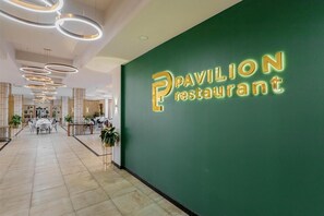 Restaurant - Best Western Plus Atakent Park Hotel (Almaty)