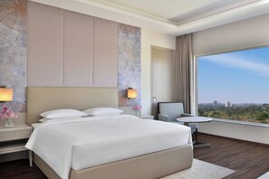 Premium bedding, minibar, in-room safe, desk