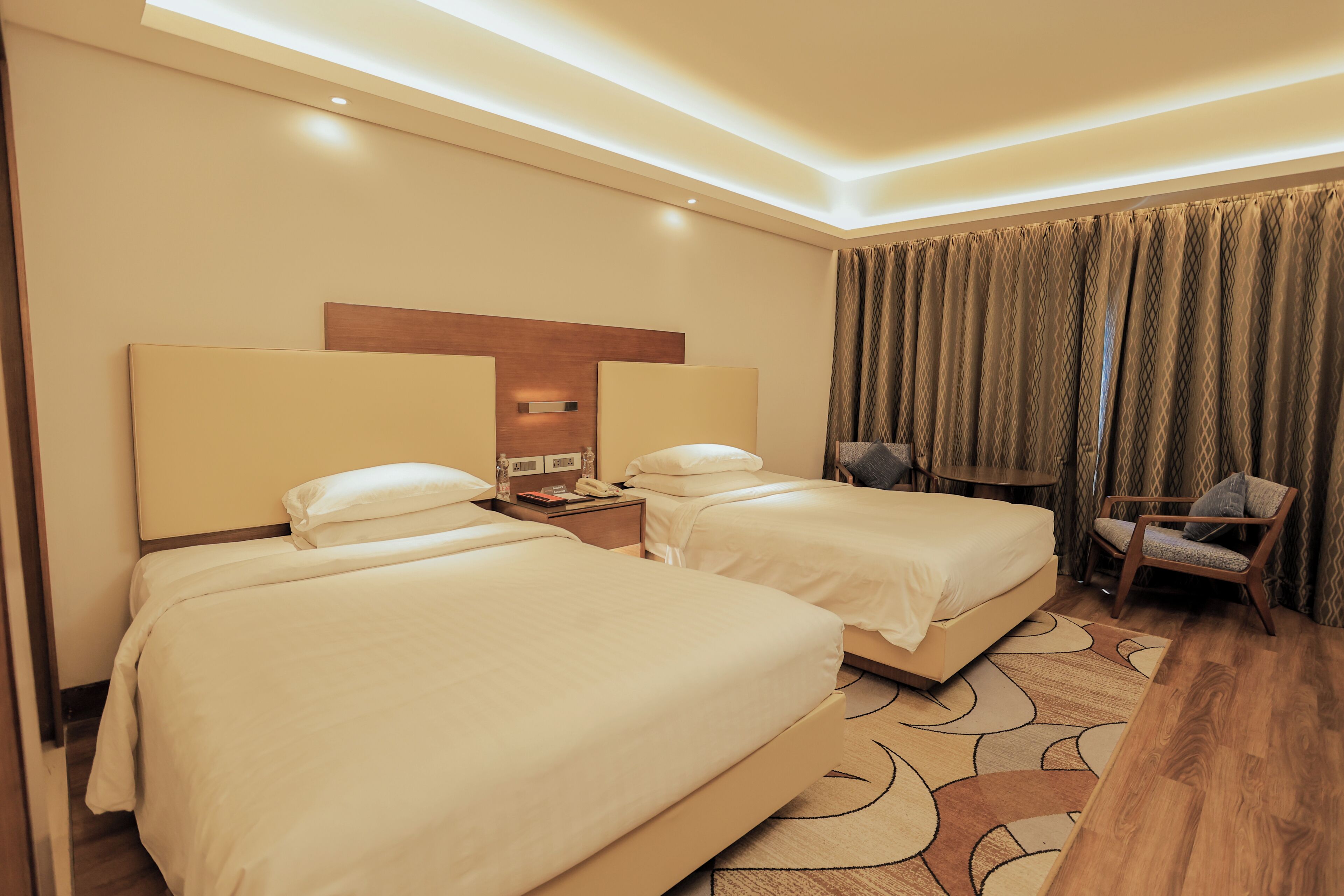 Room, 2 Single Beds (Courtyard View)