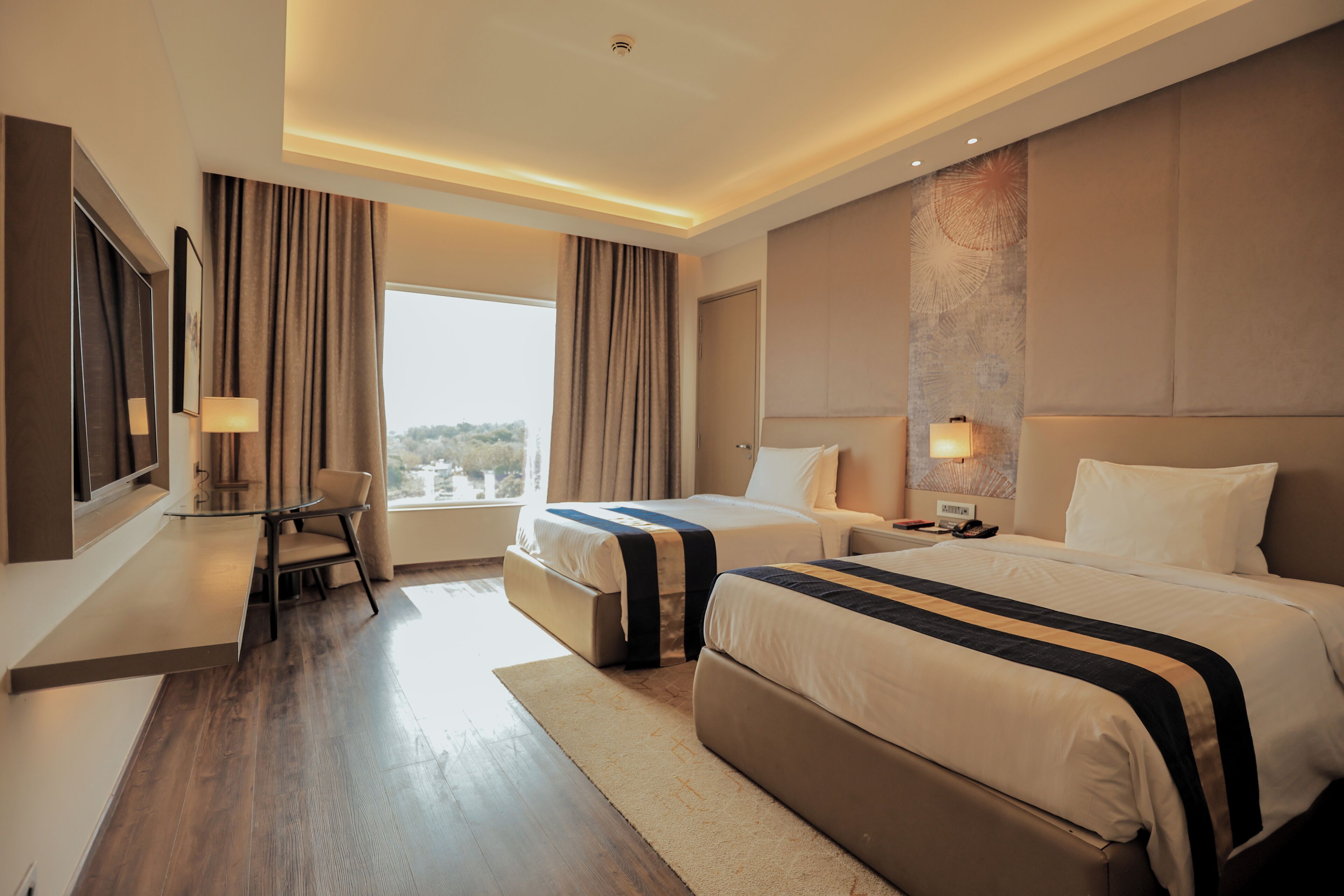 Ropa de cama de alta calidad y minibar 