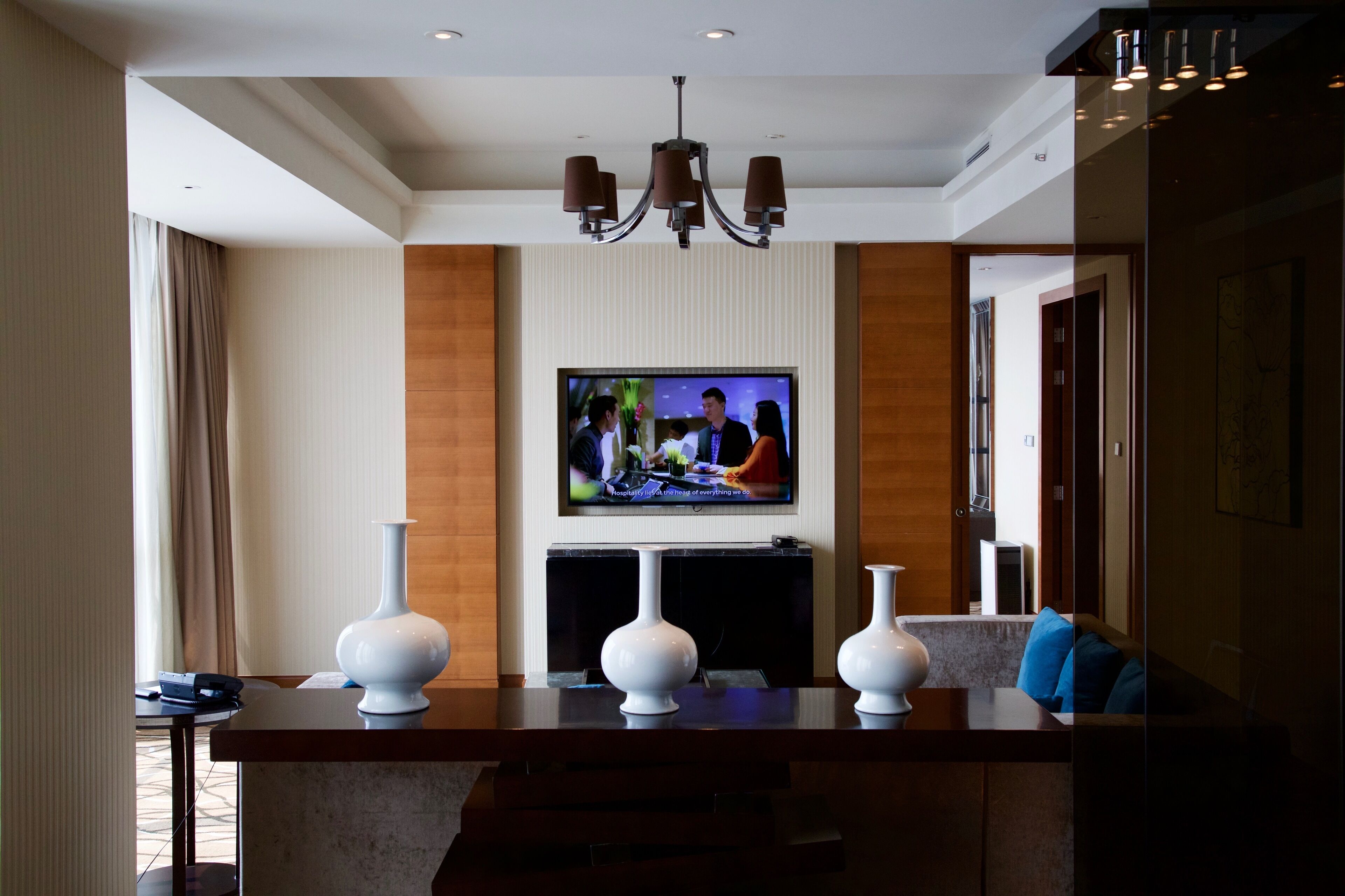 hypo-allergenic bedding, down duvets, select comfort beds, minibar