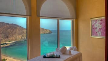 桑拿、身体护理、芳香疗法、海滩按摩、体膜护理、身体磨砂