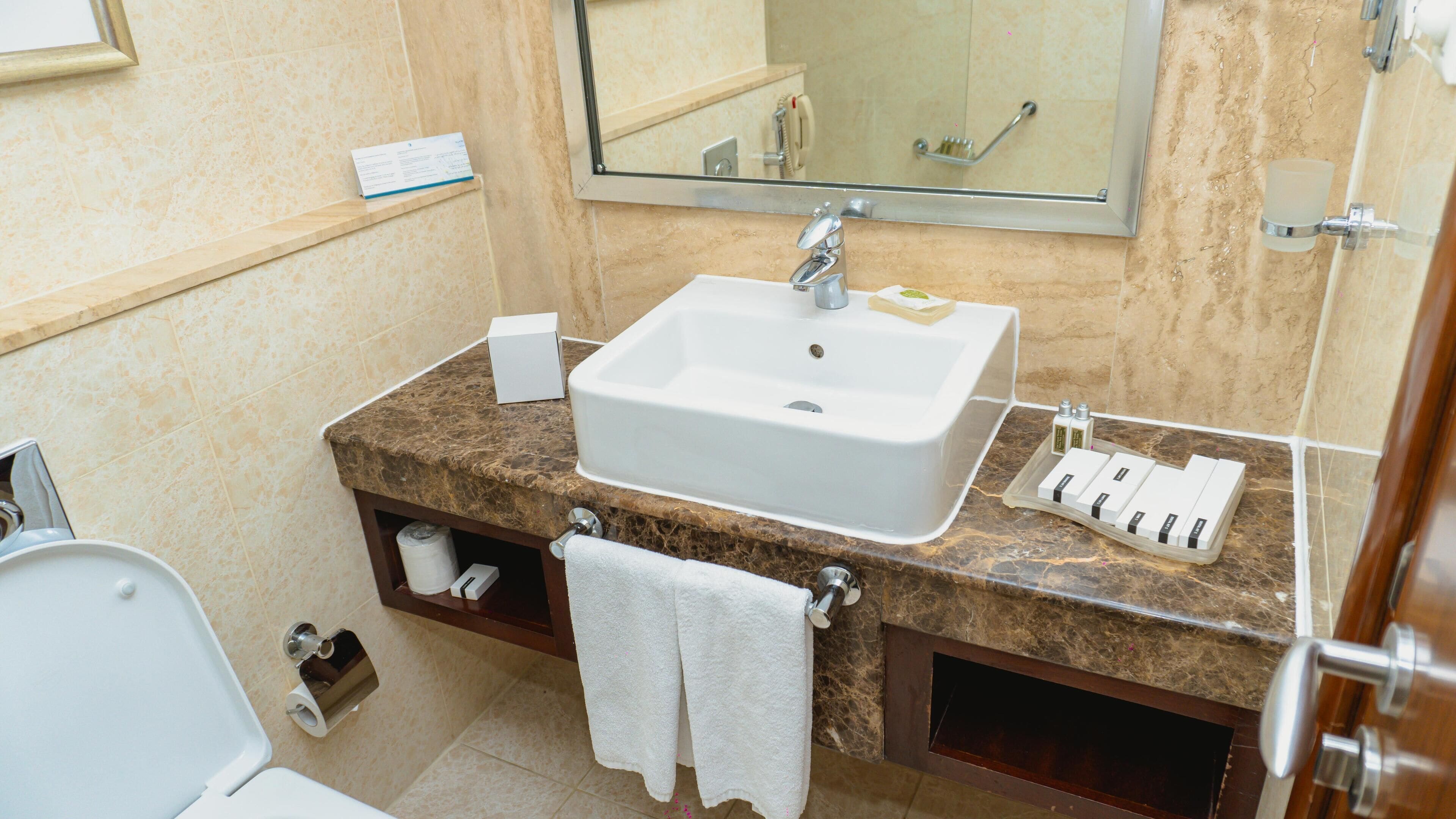 Photo - Oceanic Khorfakkan Resort & Spa