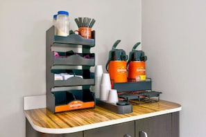 Coffee service - Motel 6 Marble Falls, TX (Marble Falls)