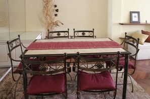 Dining - Edificio Charcas Apart Hotel (Buenos Aires)