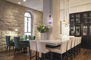 Dining - Bay Club Hotel (Haifa)