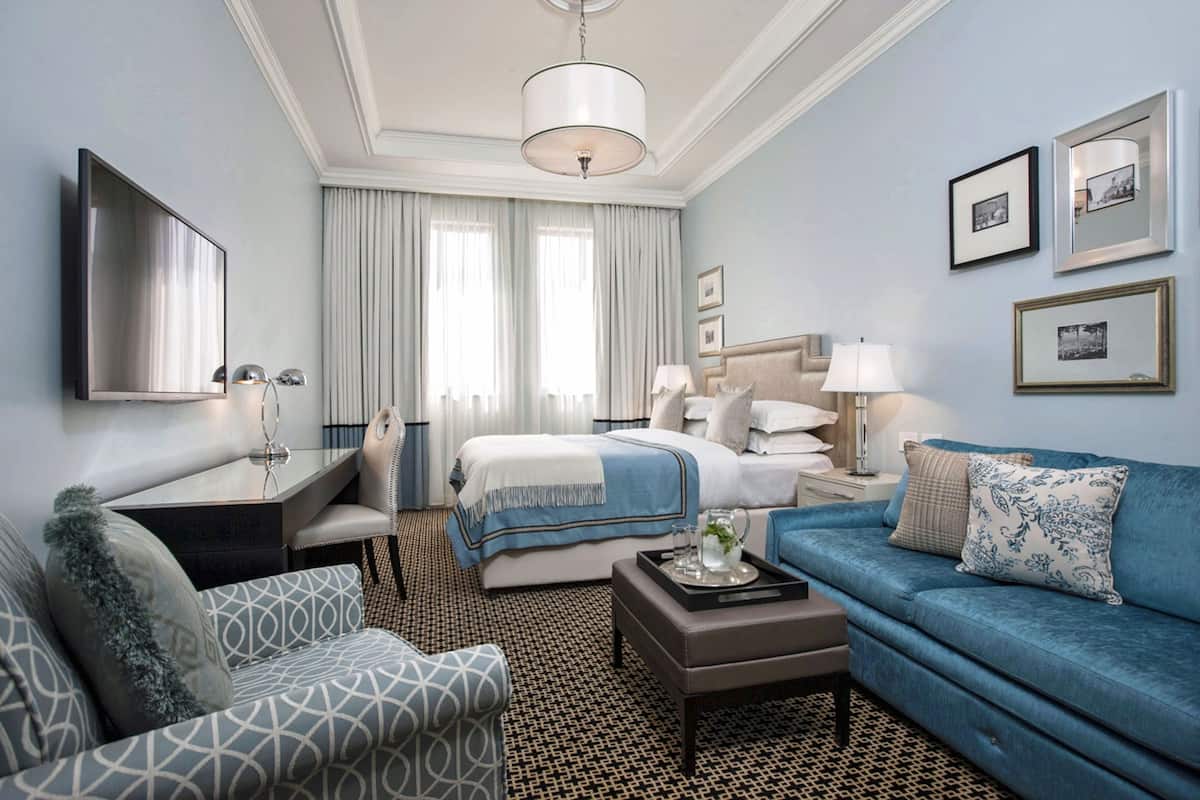 Deluxe Room | In-room safe, desk, soundproofing, iron/ironing board