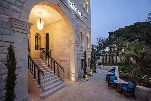Property entrance - Bay Club Hotel (Haifa)