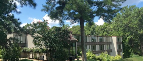 Bagian depan properti