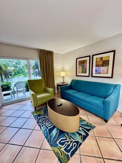 Surfsider Resort