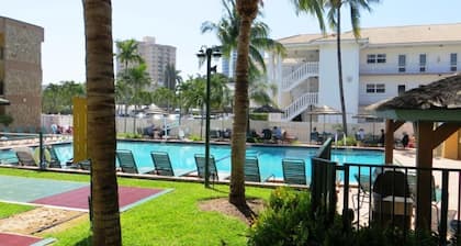 Surfsider Resort