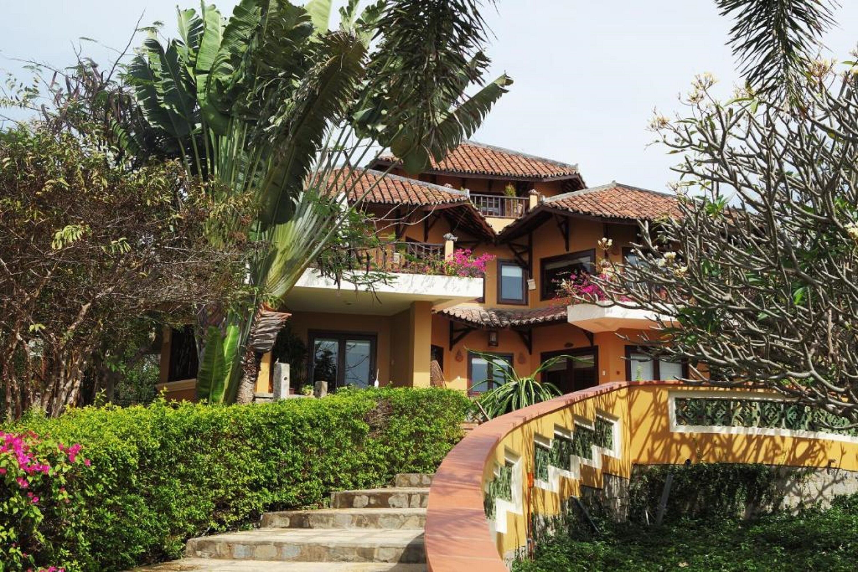 premium deluxe | courtyard view