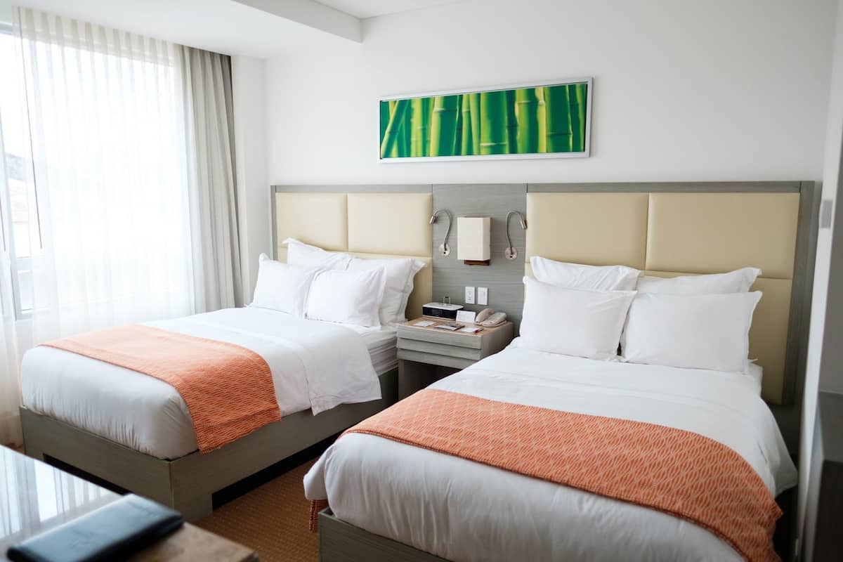 Egyptian cotton sheets, premium bedding, down comforters, pillowtop beds