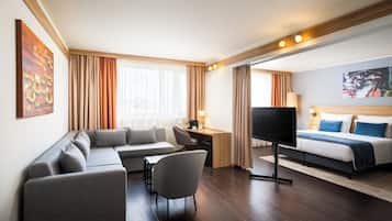 In-room safe, desk, blackout drapes, soundproofing