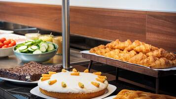Daily buffet breakfast for a fee