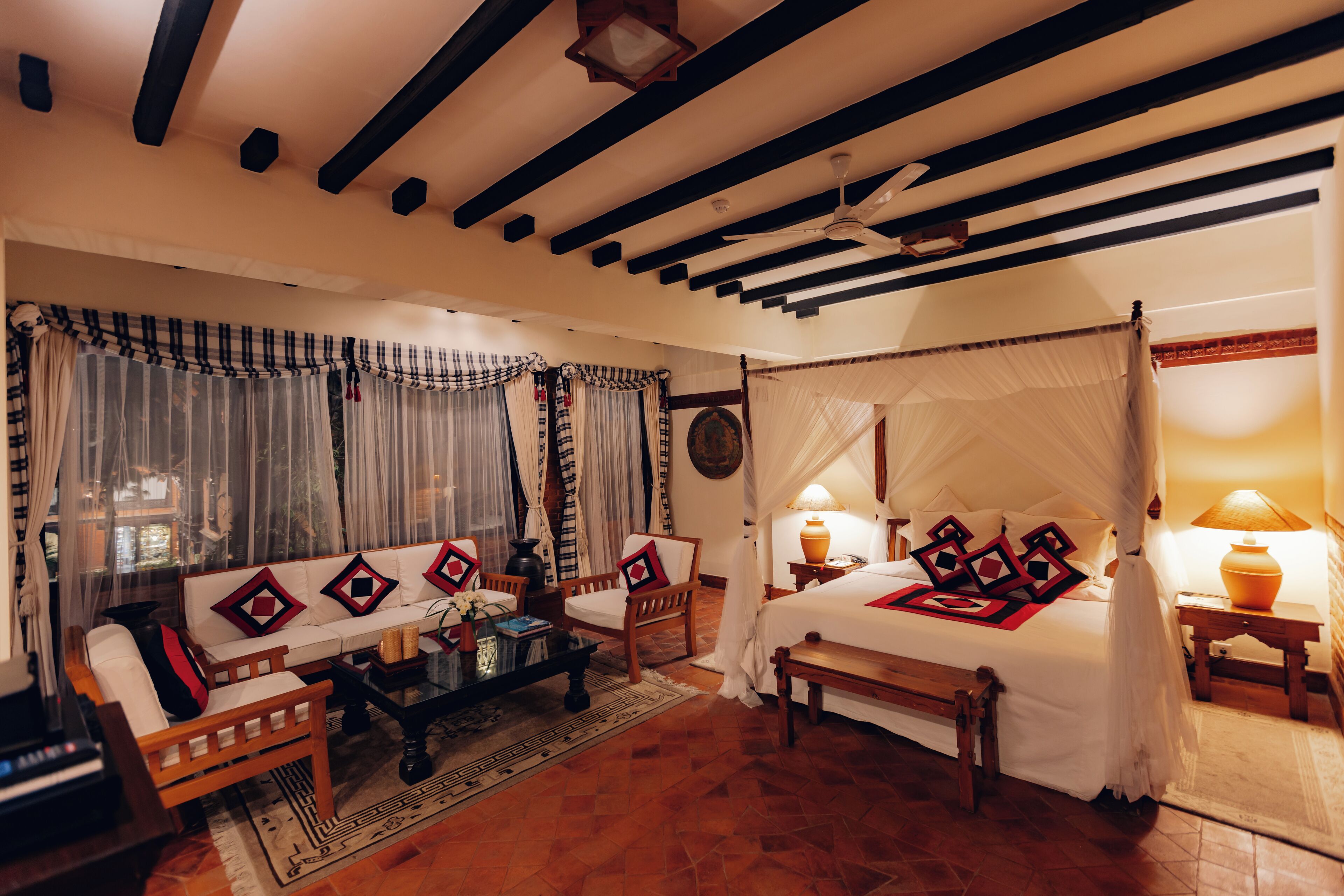 executive suites | minibar, in-room safe, individually decorated, individually furnished