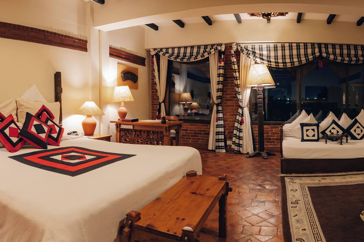 Junior Suite | Minibar, in-room safe, desk, WiFi (free)