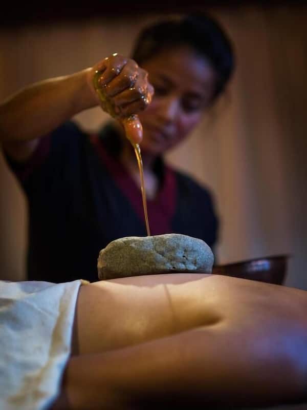 Couples treatment room(s), sauna, hot tub, steam room, body treatments