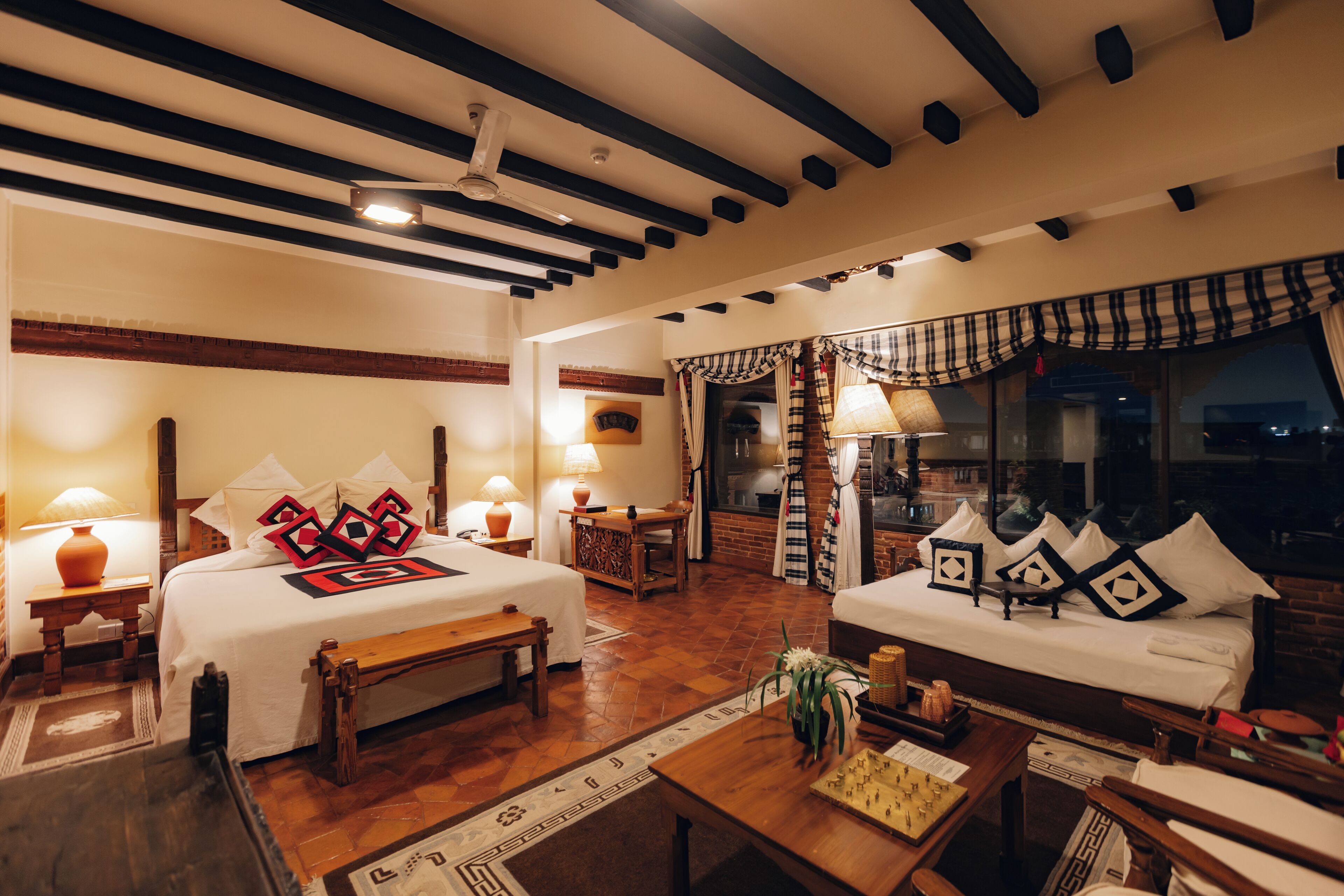 junior suite | minibar, in-room safe, individually decorated, individually furnished