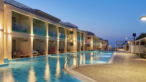 Exterior - St. Constantin Beach Hotel and Spa (Hersonissos)