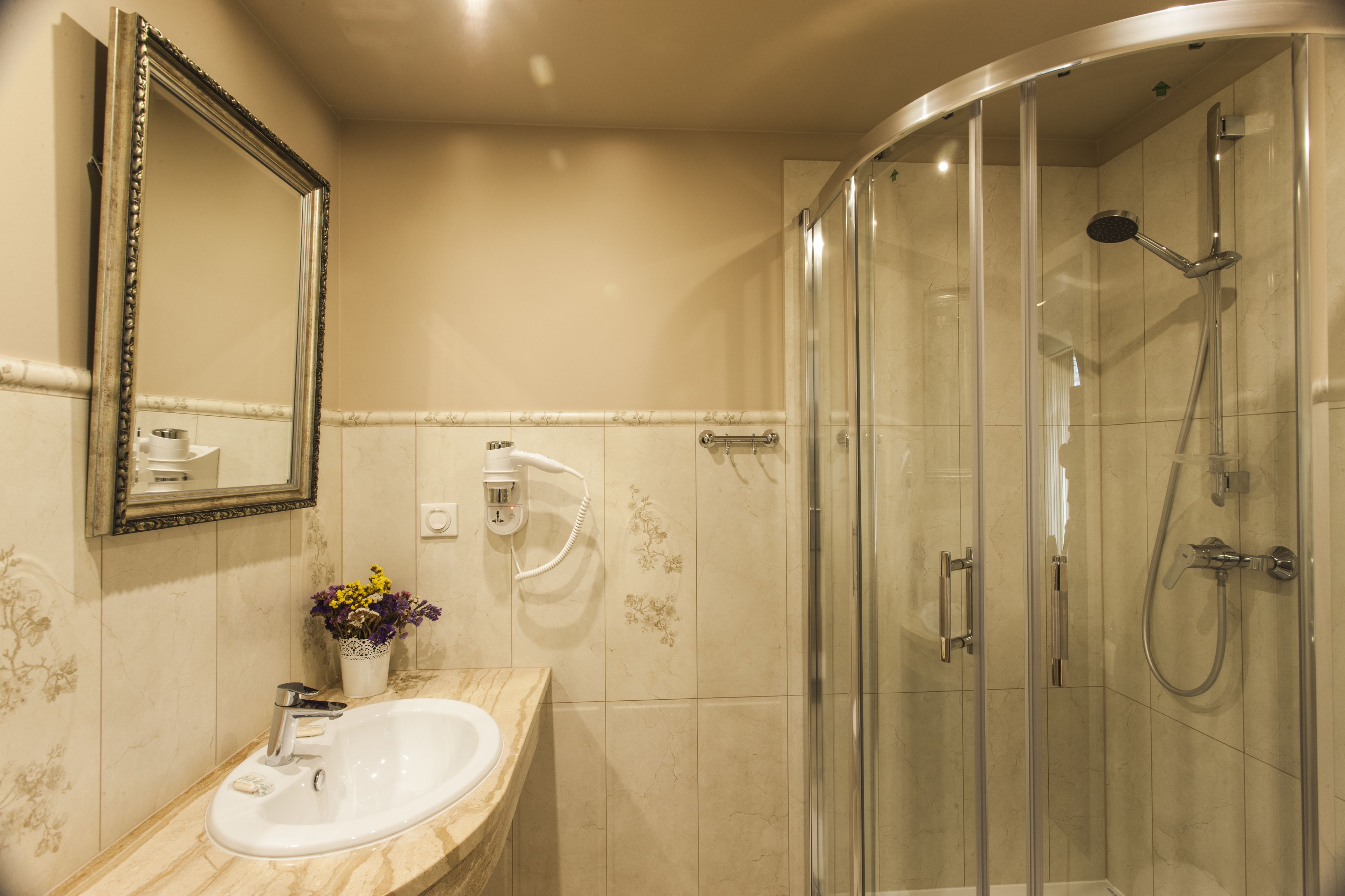 twin room | bathroom | hair dryer, towels