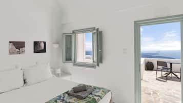 Double Room, Ocean View | In-room safe, desk, soundproofing, iron/ironing board