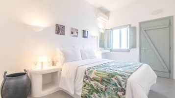 Chambre Double Confort, vue partielle sur la mer | Coffres-forts dans les chambres, bureau, chambres insonorisées