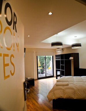 Suite (Torrontes) | Premium bedding, down comforters, pillowtop beds, minibar