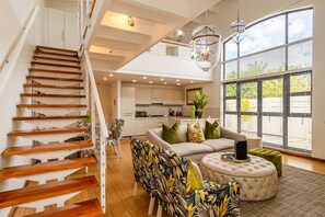 Apartment 2 | Living area | Flat-screen TV, DVD player