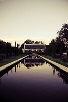 住宿正面 - 傍晚/夜晚