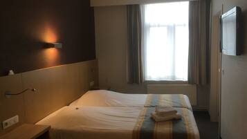 Coffres-forts dans les chambres, bureau, rideaux occultants