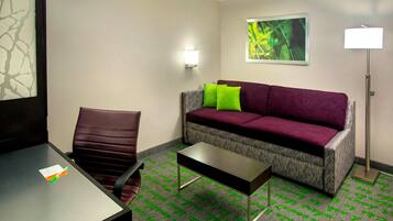 Executive-Suite, 1 King-Bett, Nichtraucher | Wohnbereich | 42-Zoll-LCD-Fernseher mit Satellitenempfang, Fernseher