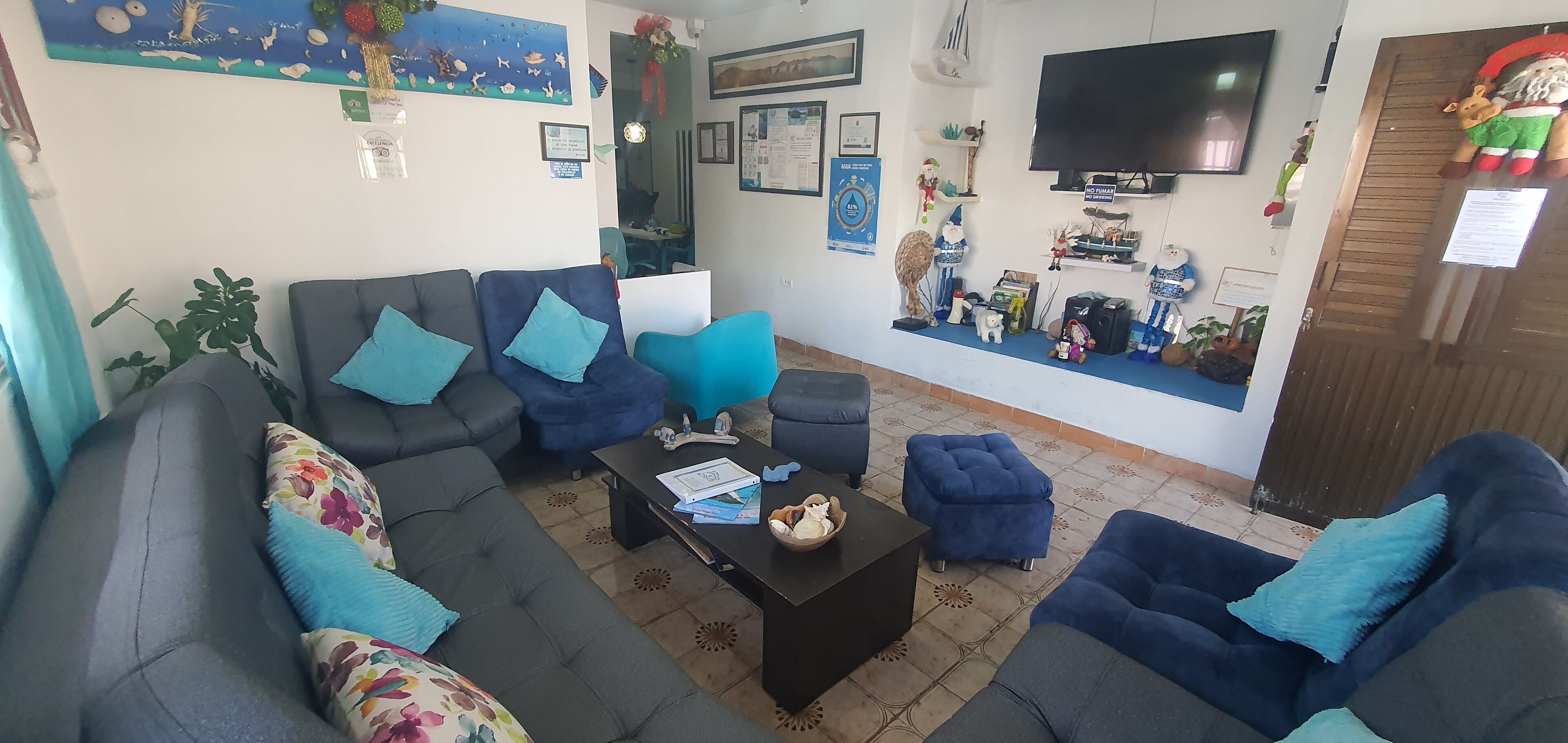 34-inch flat-screen tv with digital channels, tv