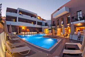 Outdoor pool - Hotel Stella Katrin (Rethymno)