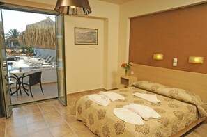 Iron/ironing board, free WiFi, bed sheets - Hotel Stella Katrin (Rethymno)