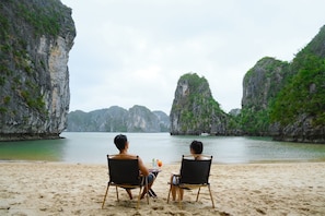 Beach nearby, kayaking, fishing